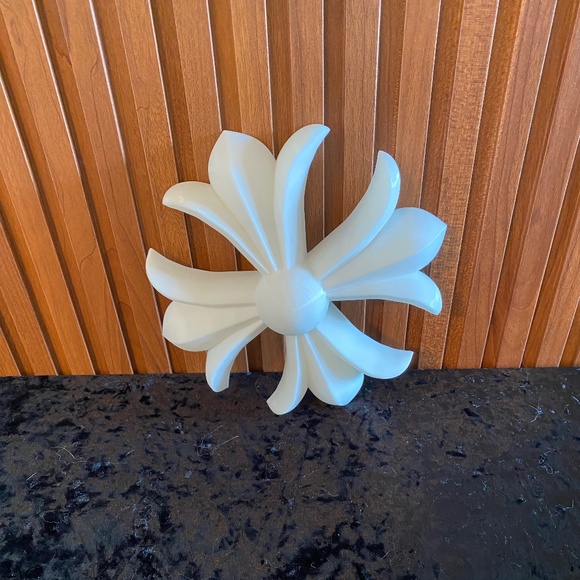 RARE Large 8” CH White Plus Decor - Picture 3 of 8